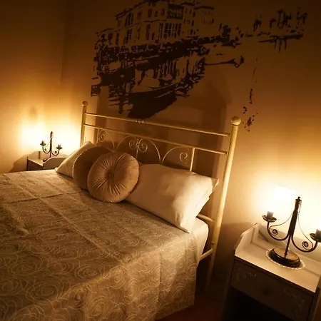 Nocleg ze śniadaniem Antica Boutique *