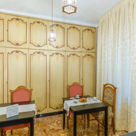 Antica Boutique Bed & Breakfast Bari